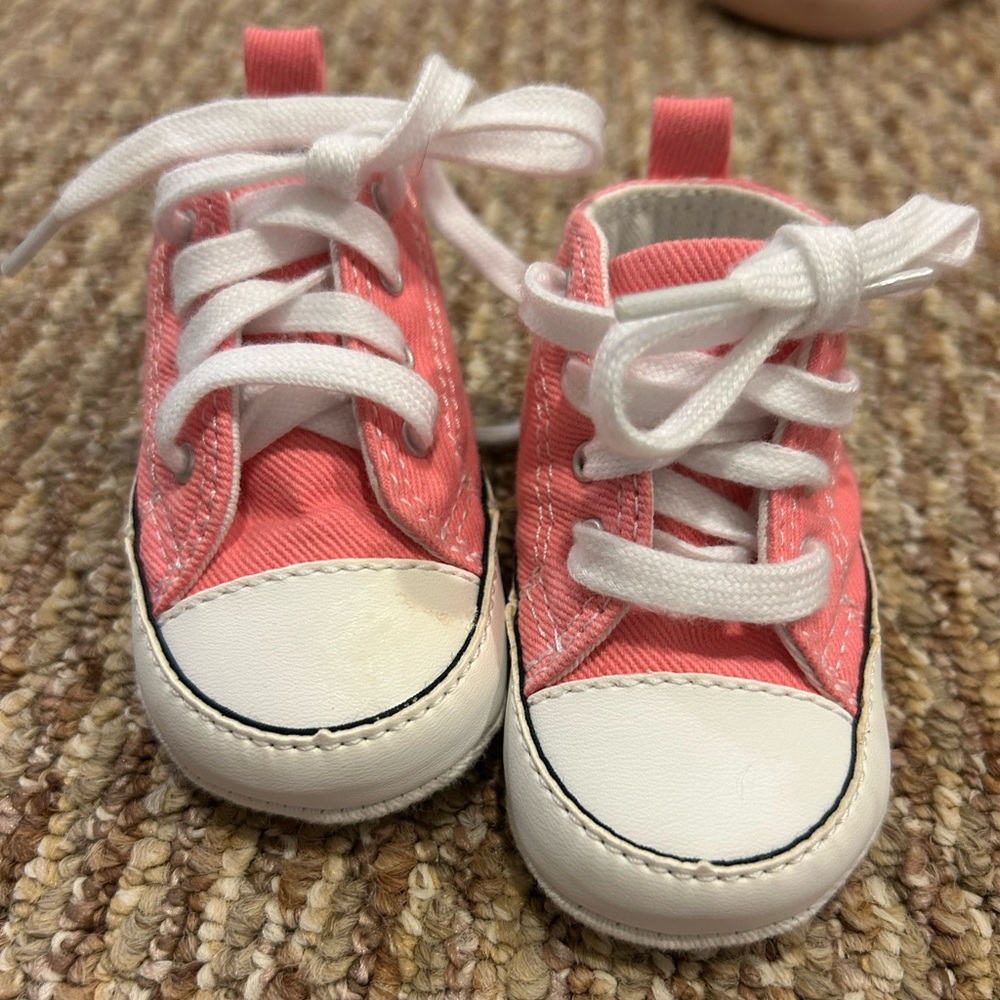Converse Baby. Pink High-Top Sneakers. NEVER WORN.